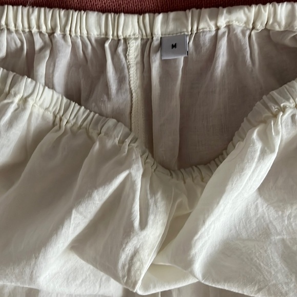 Adorable dress with liner. Comfortable, easy to wear. - Picture 7 of 11